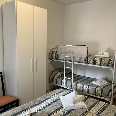 NewHotelGinevra Cattolica Extérieur photo