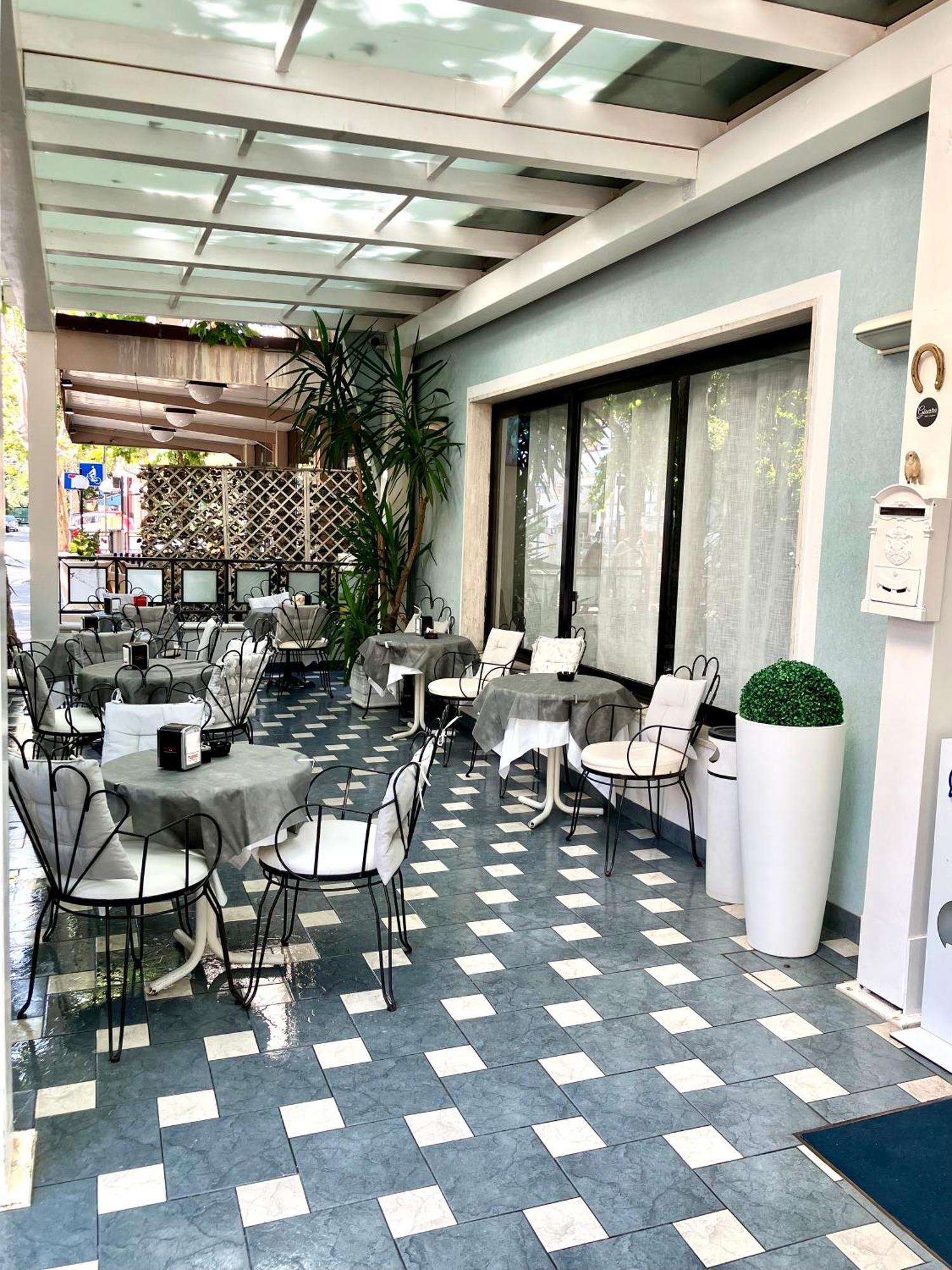NewHotelGinevra Cattolica Extérieur photo